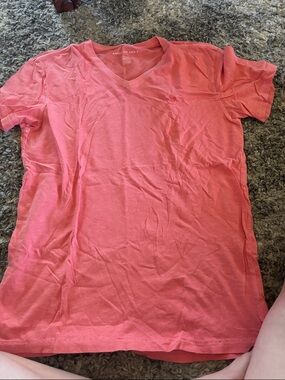 American Eagle Outfitters Coral V-Neck Tee
